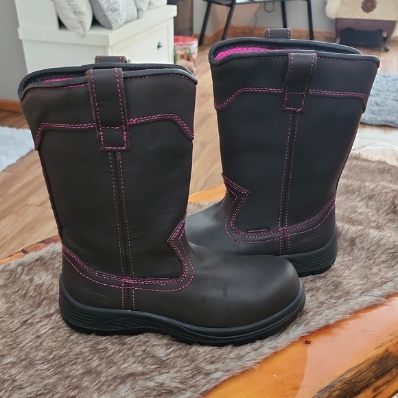 Avenger Shoes - Avengers Brown Boots with Pink Stitching